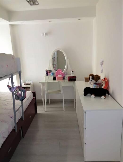 Apartamento Centro Rambla Alicante A エクステリア 写真
